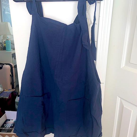 SHEIN Plus Knot Shoulder Patch Pocket Romper